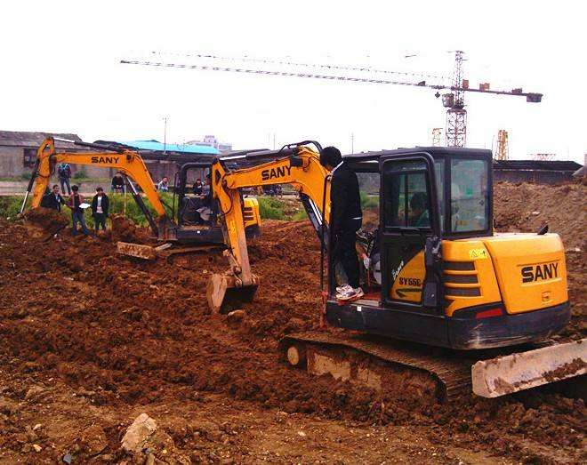 涧西区挖掘机培训学校